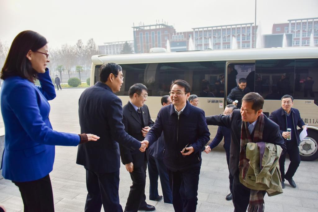 时任郑州市委副书记市长程志明来bwin必赢指导工作